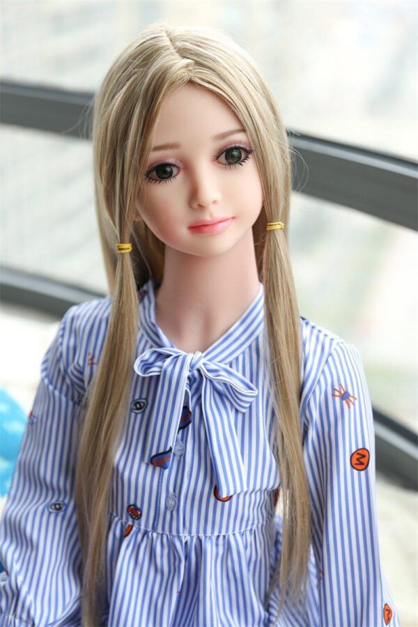 Petrine – Charming Blonde Mini Doll